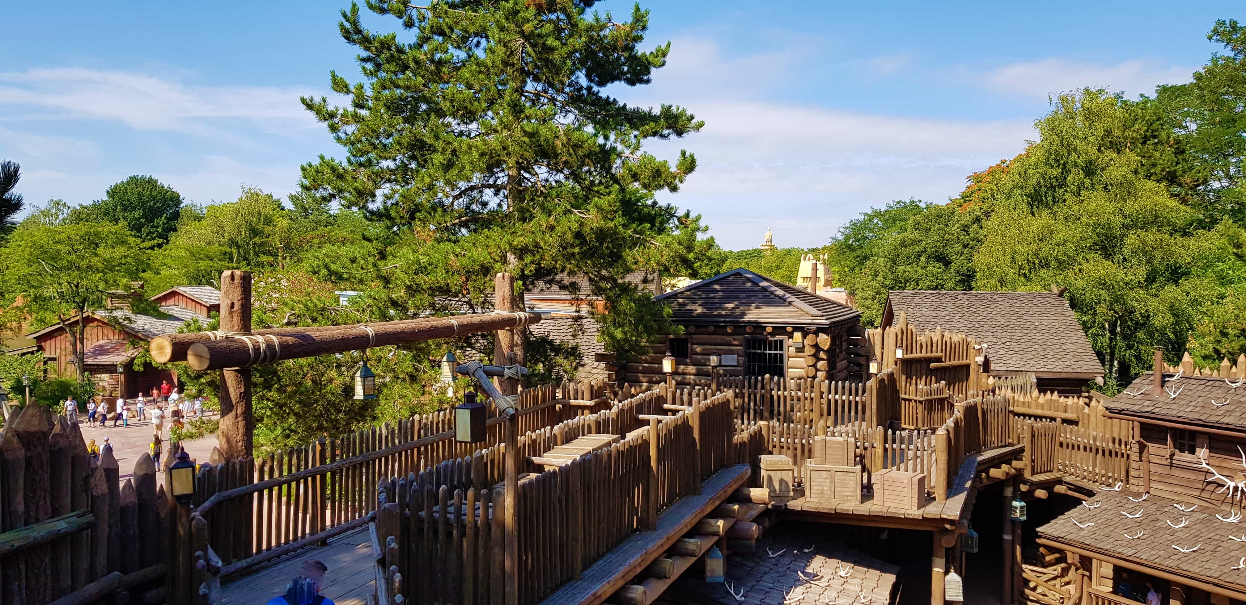 Video Fortino a Frontierland Disneyland Paris