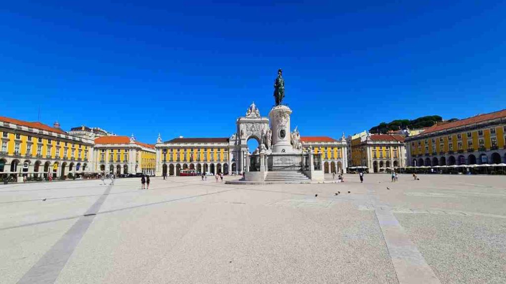 cosa vedere a lisbona piazza del commercio