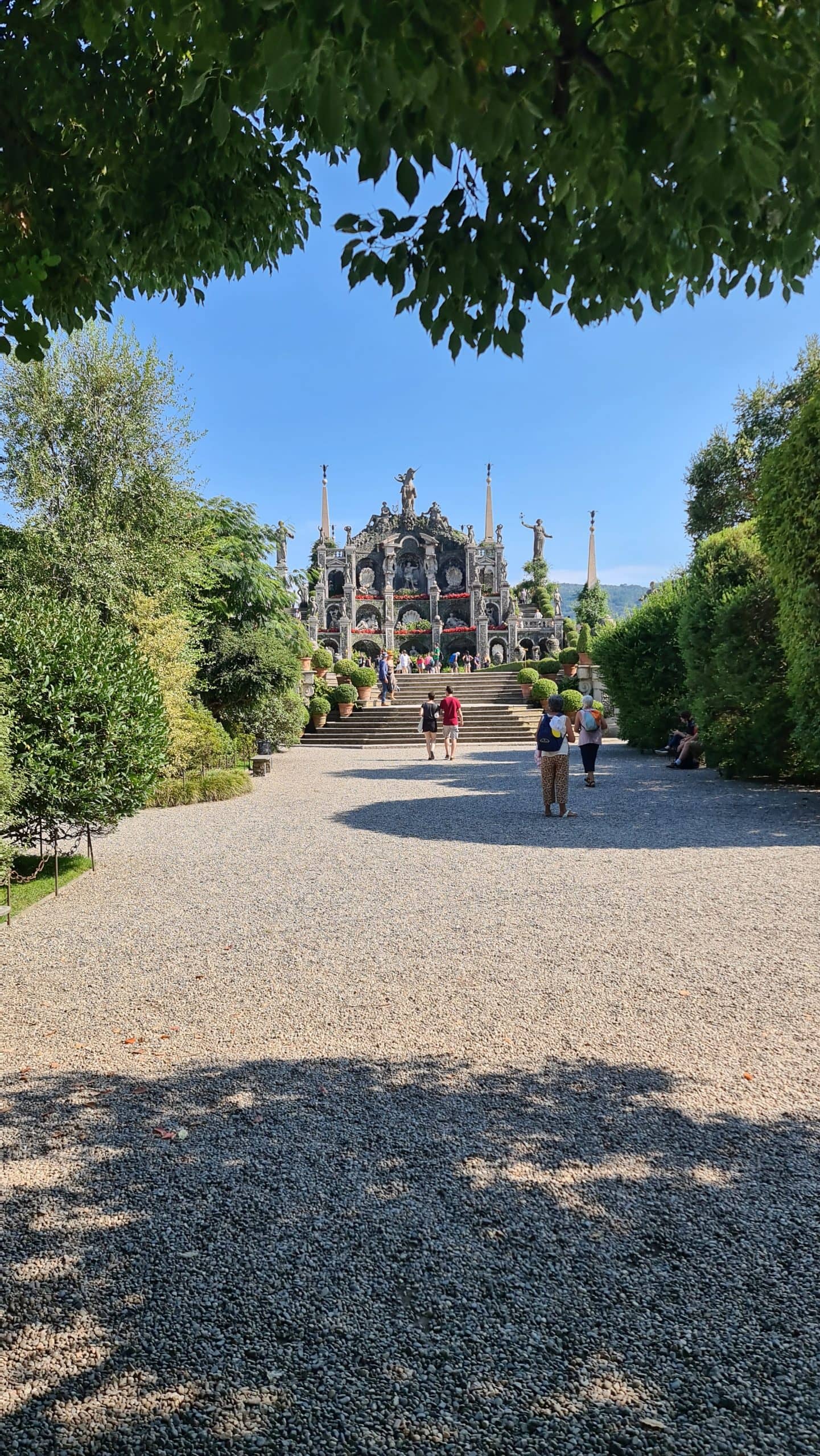 Isole Borromee Lago Maggiore giardini isola bella scaled