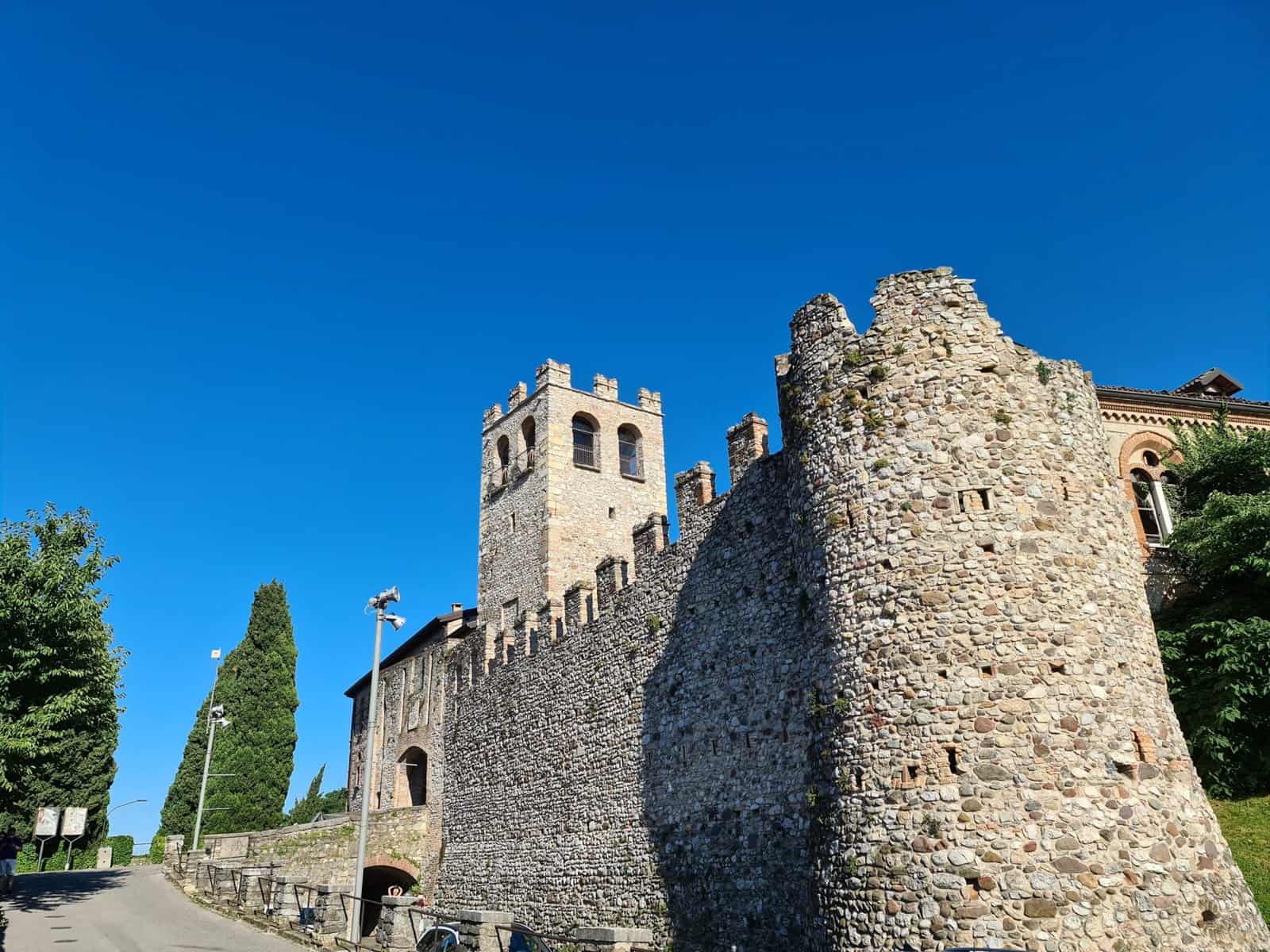 Castello di Desenzano sul Garda cosa vedere tripilare | Desenzano del Garda Cosa Vedere