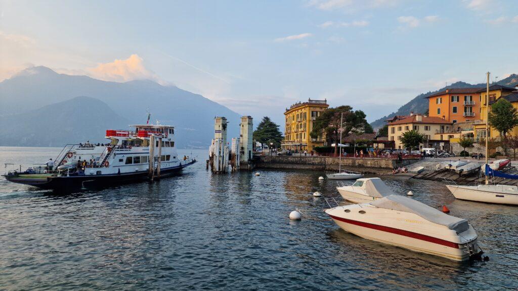 Porto turistico o Imbarcadero Varenna Lago di Como cosa vedere
