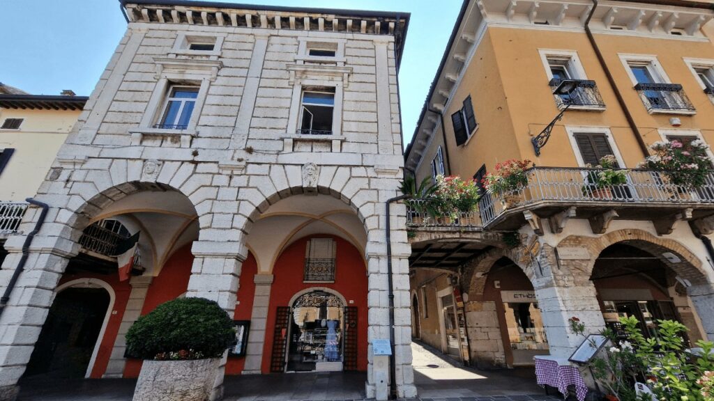 Desenzano del Garda Cosa Vedere Palazzo del Provveditore