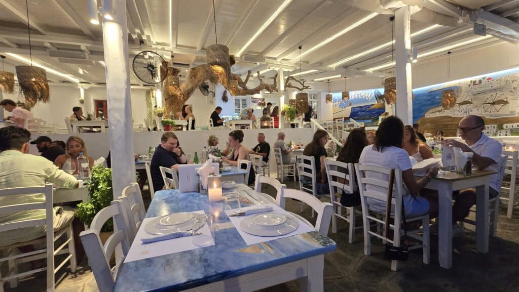 Ambiente Taverna Fisherman Giorgos Mykonos Ano Mera