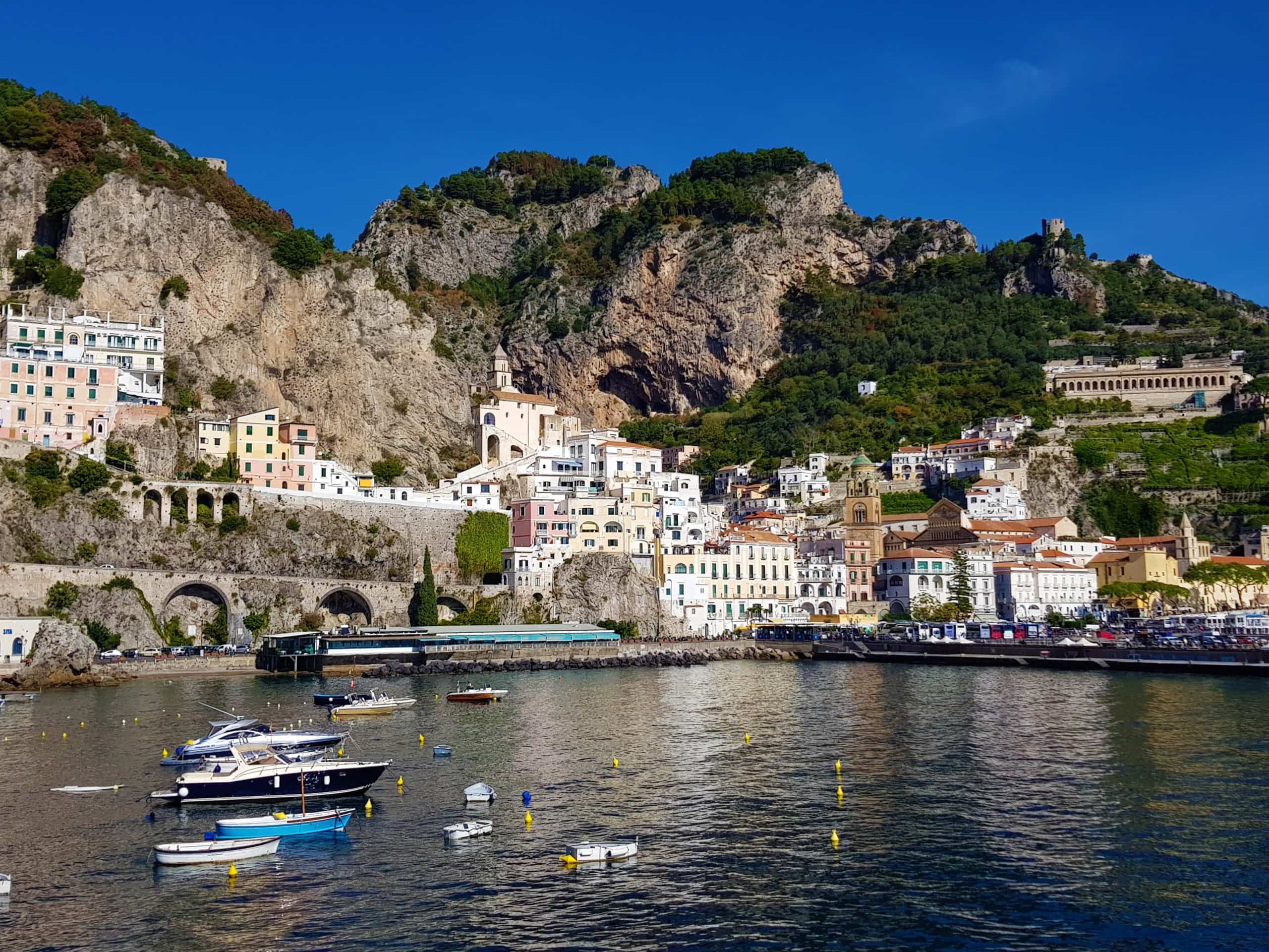 Read more about the article Discover 6 very Amazing Italian Amalfi Coast Towns