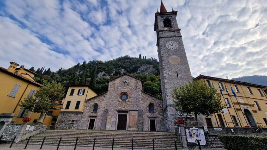 Italy Lake Como Varenna San Giorgio square and church 2