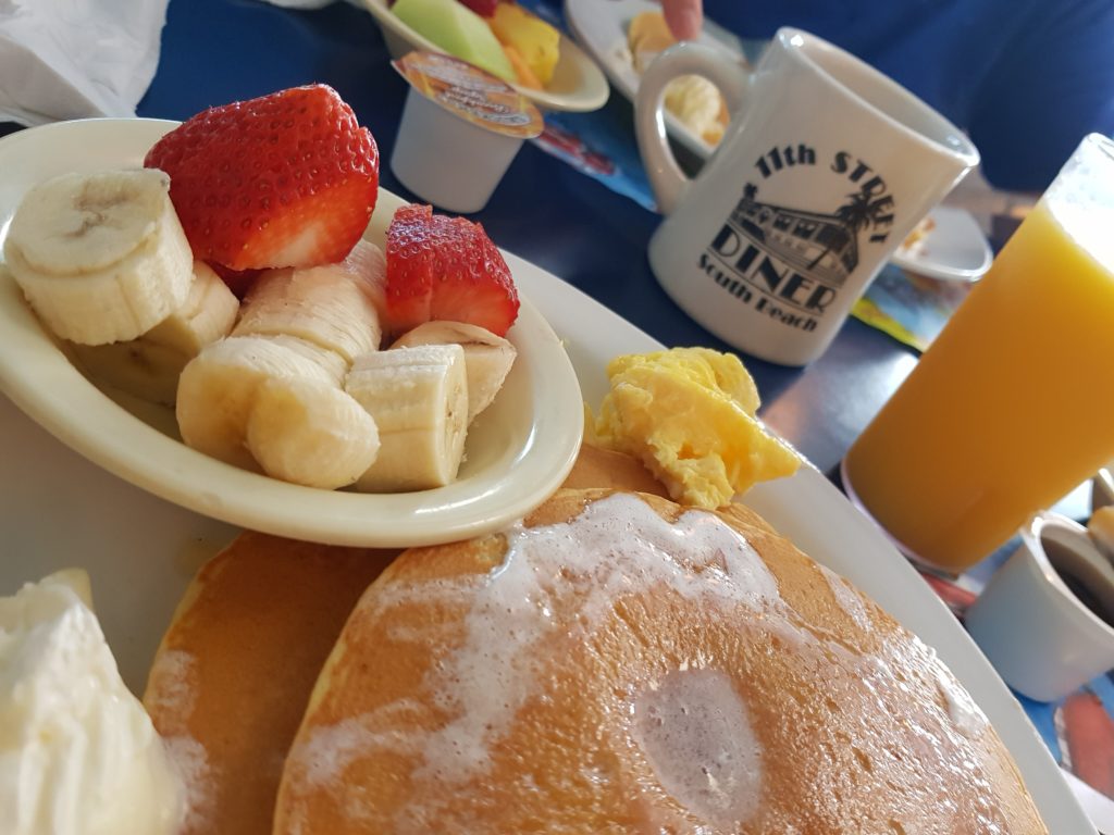 cosa-fare-a-miami-colazione-americana-diner-11th-street