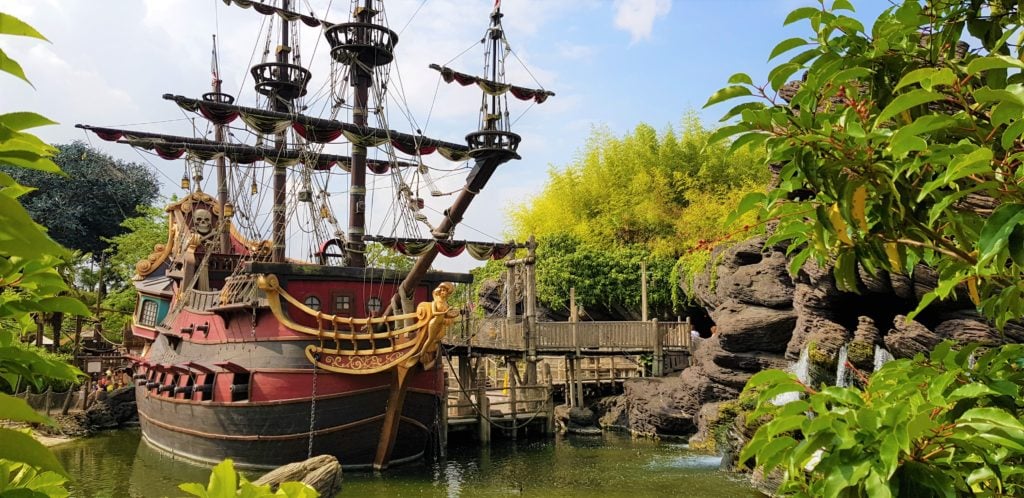 nave pirata disneyland paris