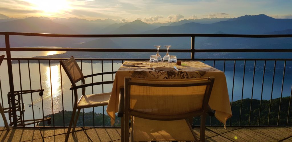 cena sasso del ferro bidovia laveno molto romantica