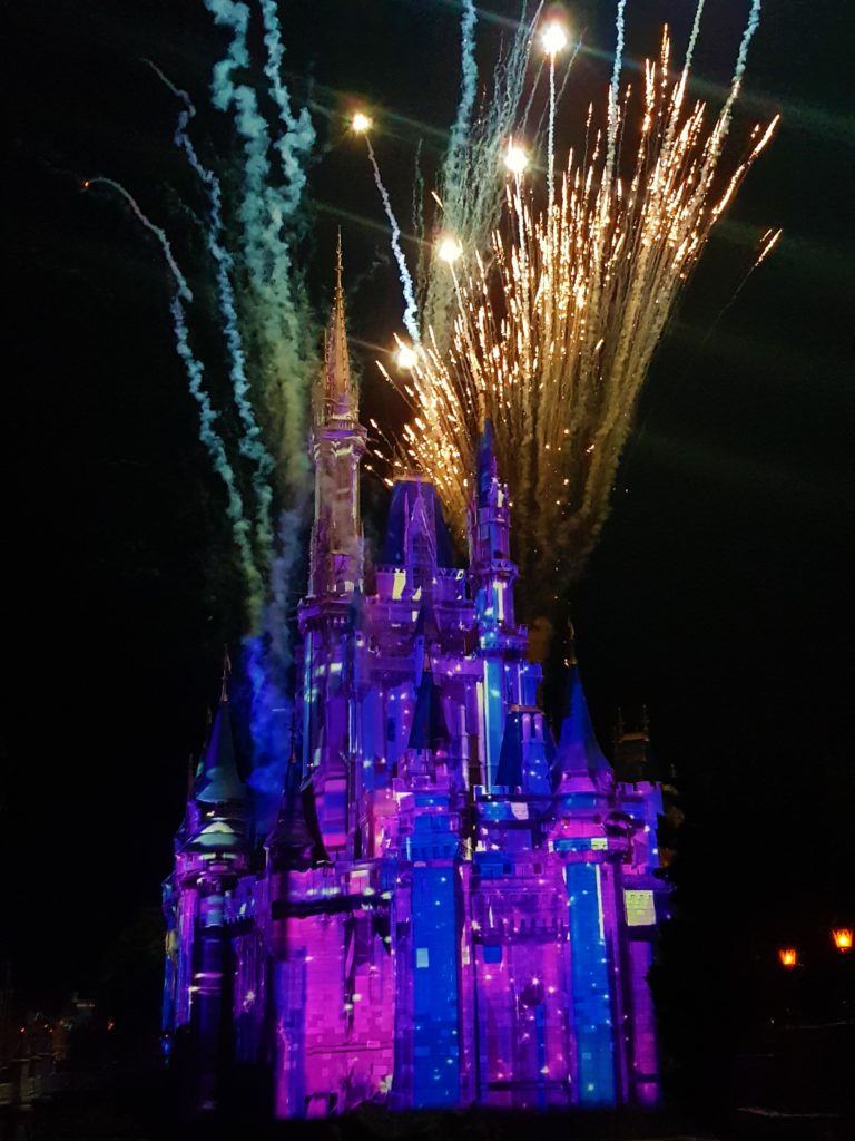 Disney World Orlando castello illuminato