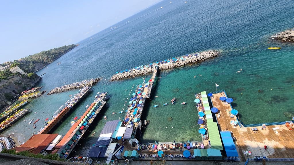 cosa vedere a sorrento spiagge mare 13 scaled