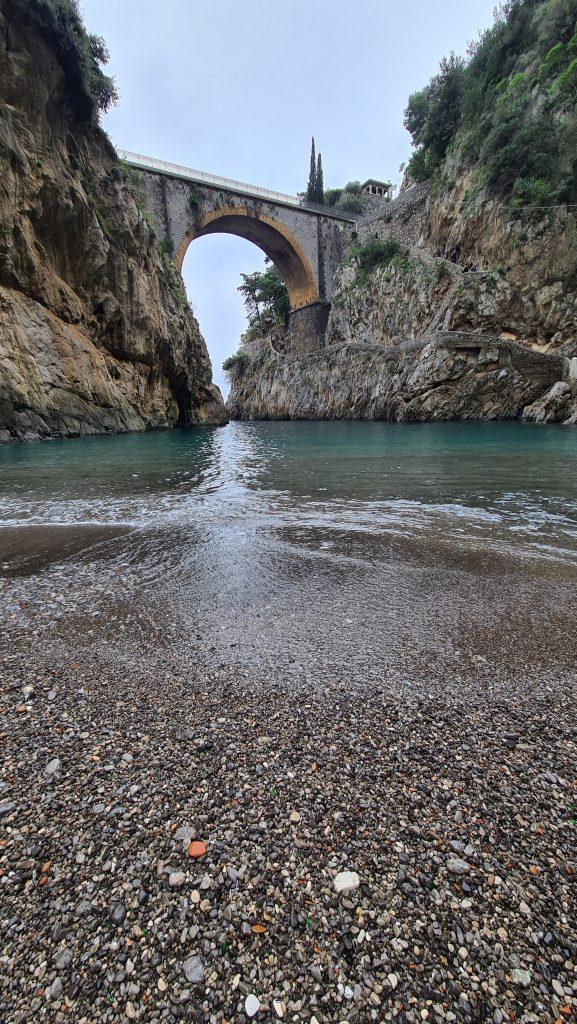 Spiaggia Fiordo di Furore in inverno Costiera Amalfitana tripilare 25