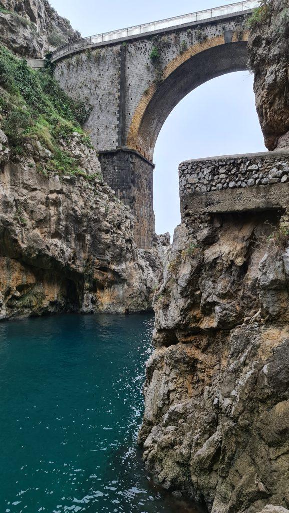 Spiaggia Fiordo di Furore in inverno Costiera Amalfitana tripilare 27