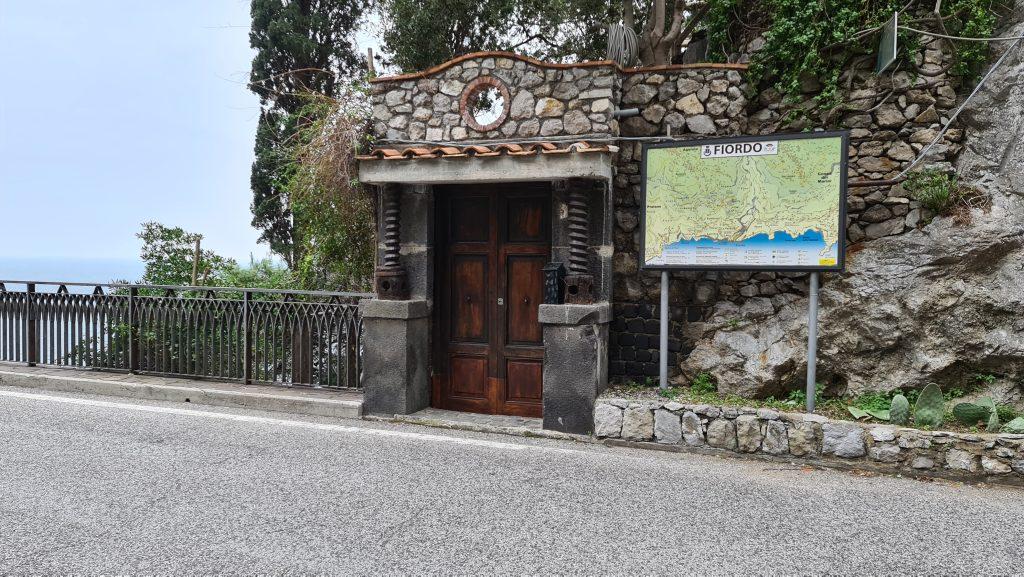 Spiaggia Fiordo di Furore in inverno Costiera Amalfitana tripilare 28