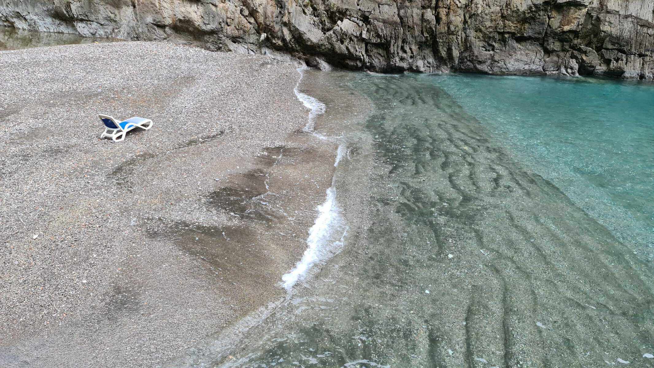 Spiaggia Fiordo di Furore in inverno Costiera Amalfitana tripilare 33