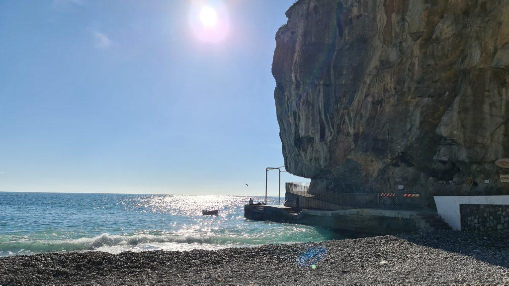 Spiaggia Marina di Praia ristoranti e come arrivare. Spiagge Costiera Amalfitana tripilare 13