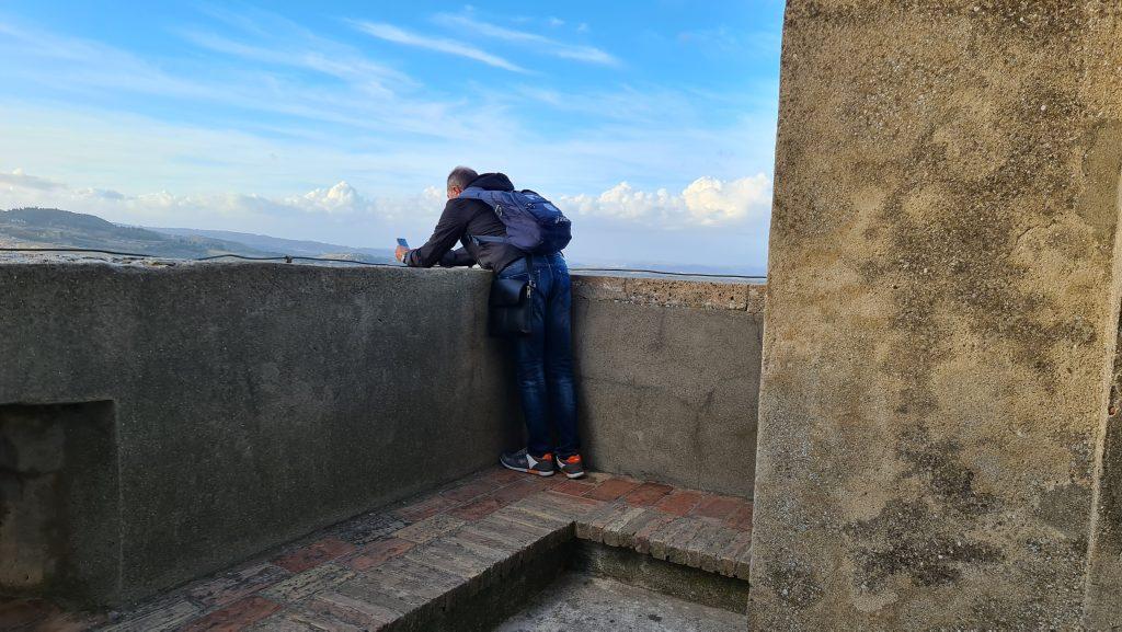 Cosa vedere a San Gimignano torre grossa vista toscana dallalto tripilare 12