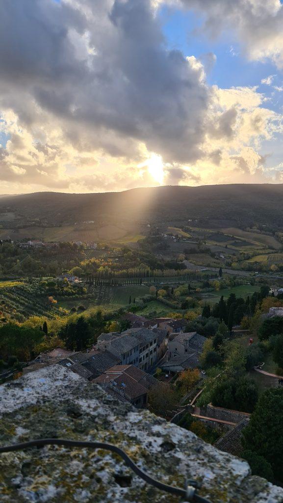 Cosa vedere a San Gimignano torre grossa vista toscana dallalto tripilare 13