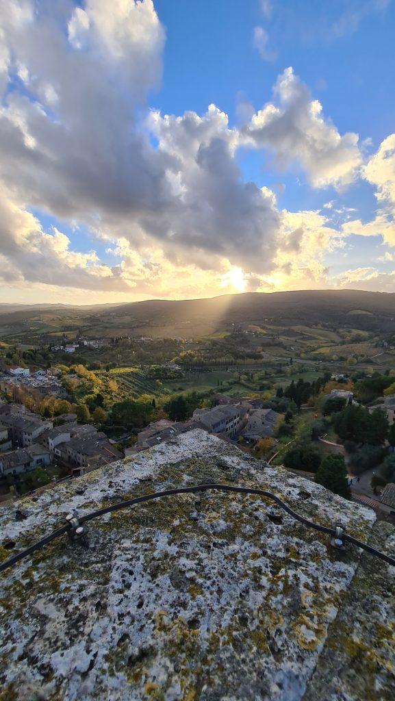 Cosa vedere a San Gimignano torre grossa vista toscana dallalto tripilare 15