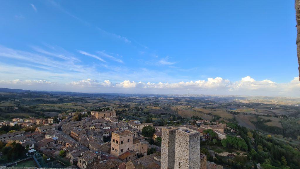 Cosa vedere a San Gimignano torre grossa vista toscana dallalto tripilare 17