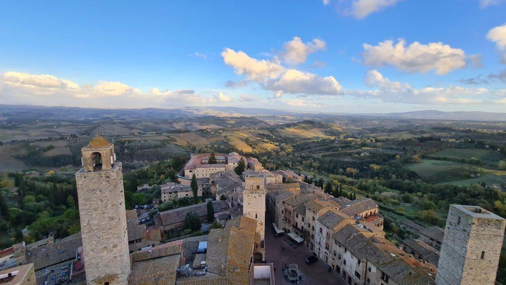 Cosa vedere a San Gimignano torre grossa vista toscana dallalto tripilare 21