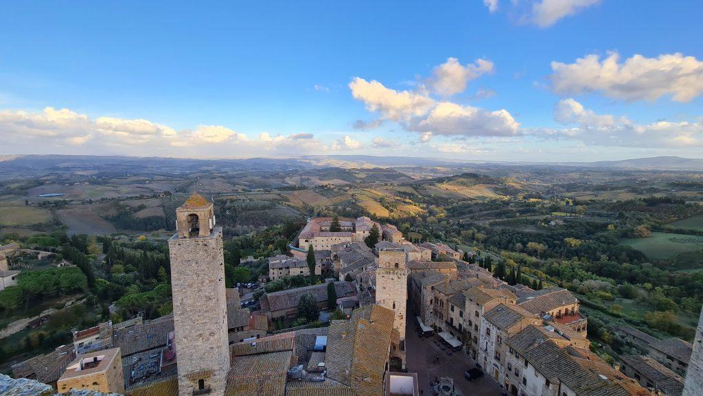 Cosa vedere a San Gimignano torre grossa vista toscana dallalto tripilare 22