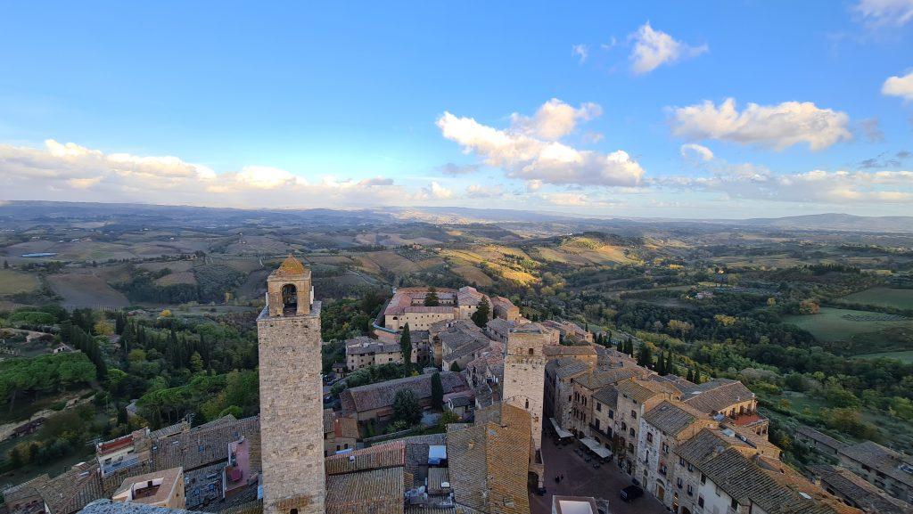 Cosa vedere a San Gimignano torre grossa vista toscana dallalto tripilare 24