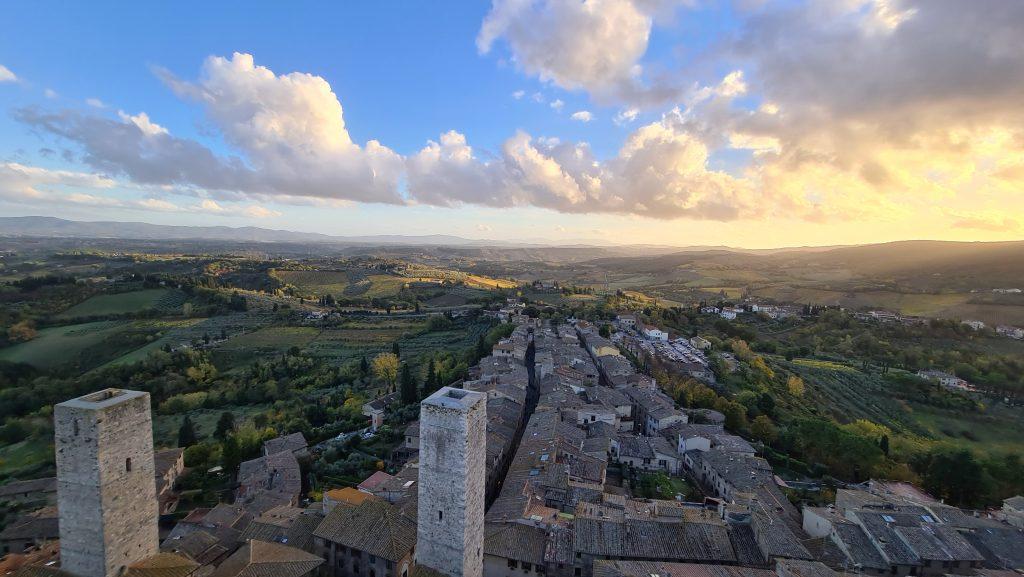 Cosa vedere a San Gimignano torre grossa vista toscana dallalto tripilare 27