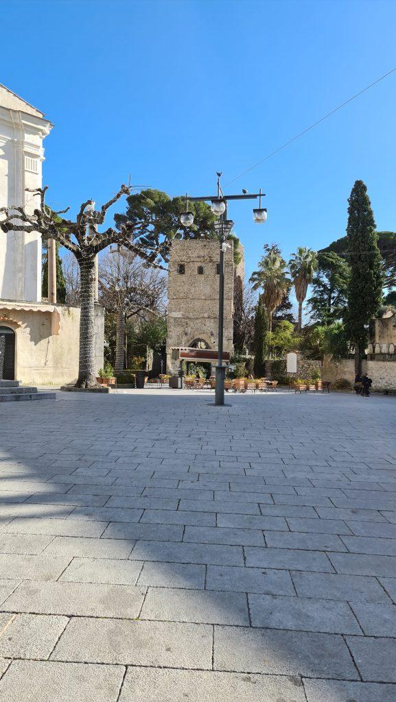 Immagini Piazza Duomo Ravello Costiera Amalfitana 5