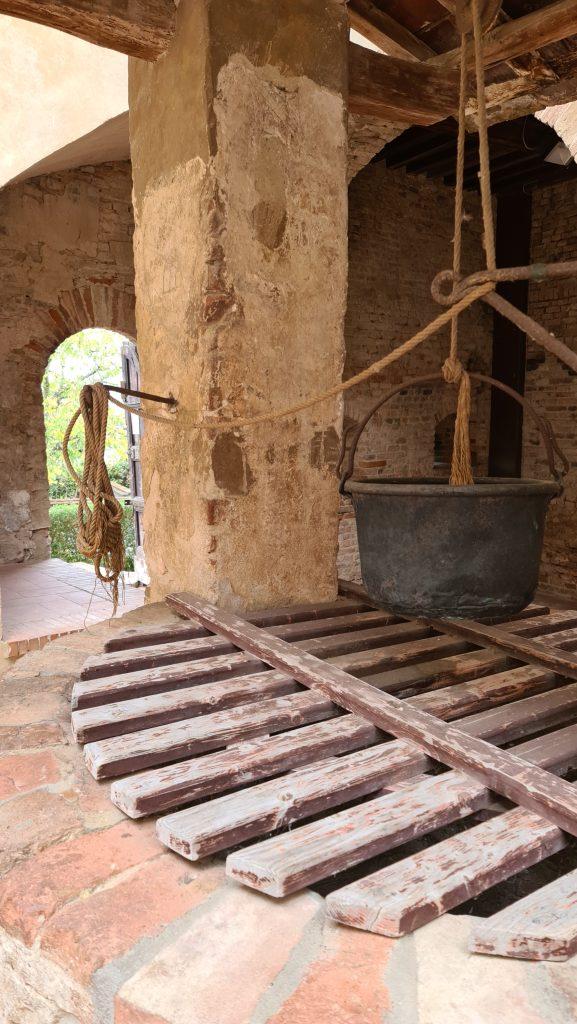 Palazzo Pretorio castello Certaldo cosa vedere Il paese del Boccaccio in Toscana 16