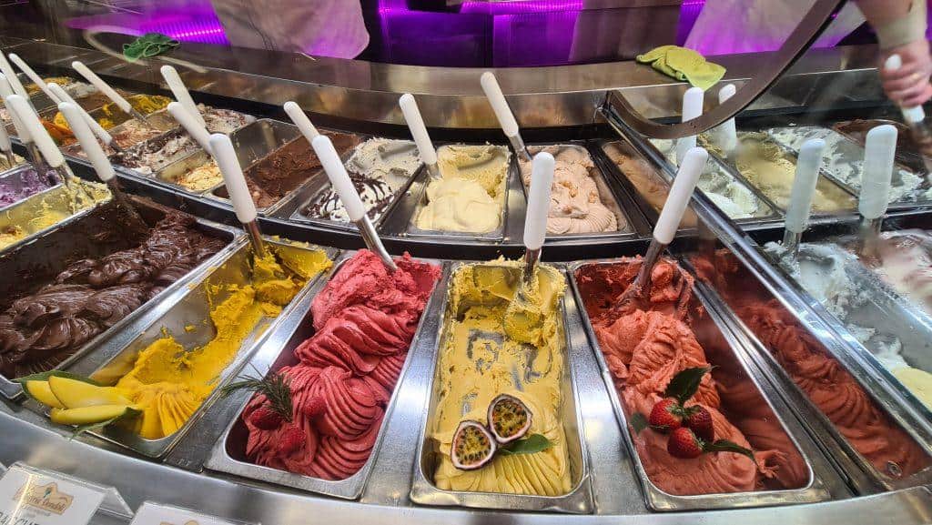 Toscana gelateria san gimignano vincitore campione gelateria dondoli 3