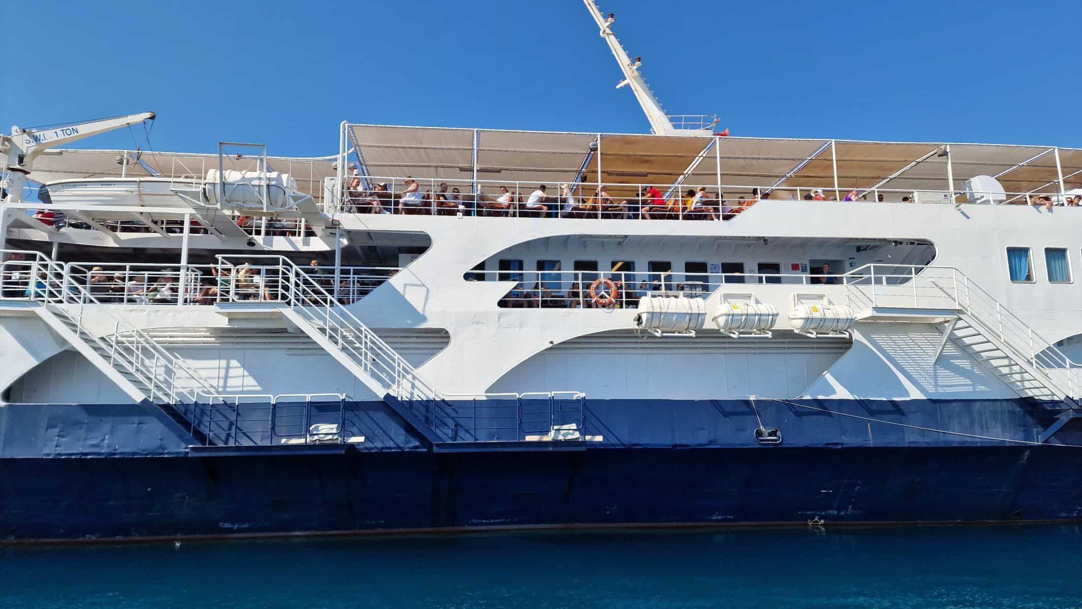 Creta Barche o Navi in partenza dal porto di Kissamos per la spiaggia di Balos 2