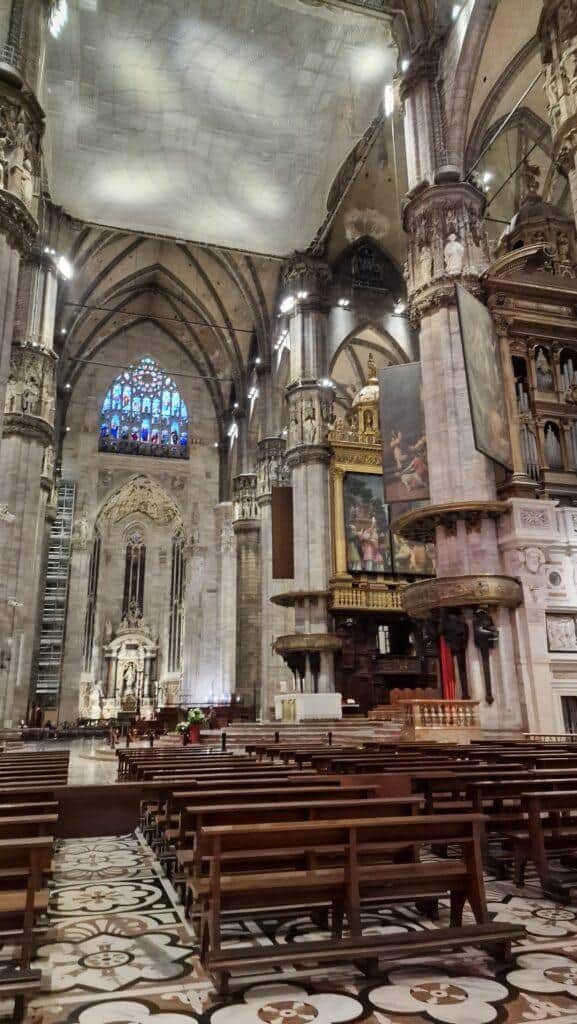 Cosa vedere a Milano Il Duomo di Milano allinterno 4