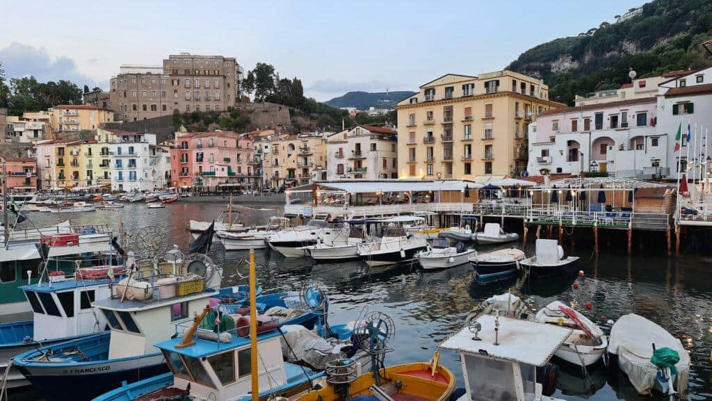 Vista su Marina grande dal Ristorante Il Delfino Marina Grande Sorrento