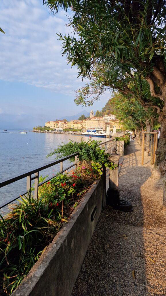 Lago di Como Bellagio cosa vedere lungolago Europa in autunno 12