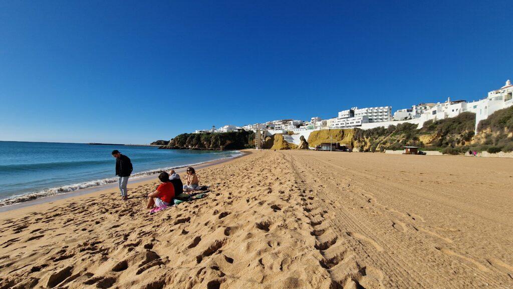 Spiaggia di Albufeira in inverno Portogallo Algarve cosa vedere e quando andare