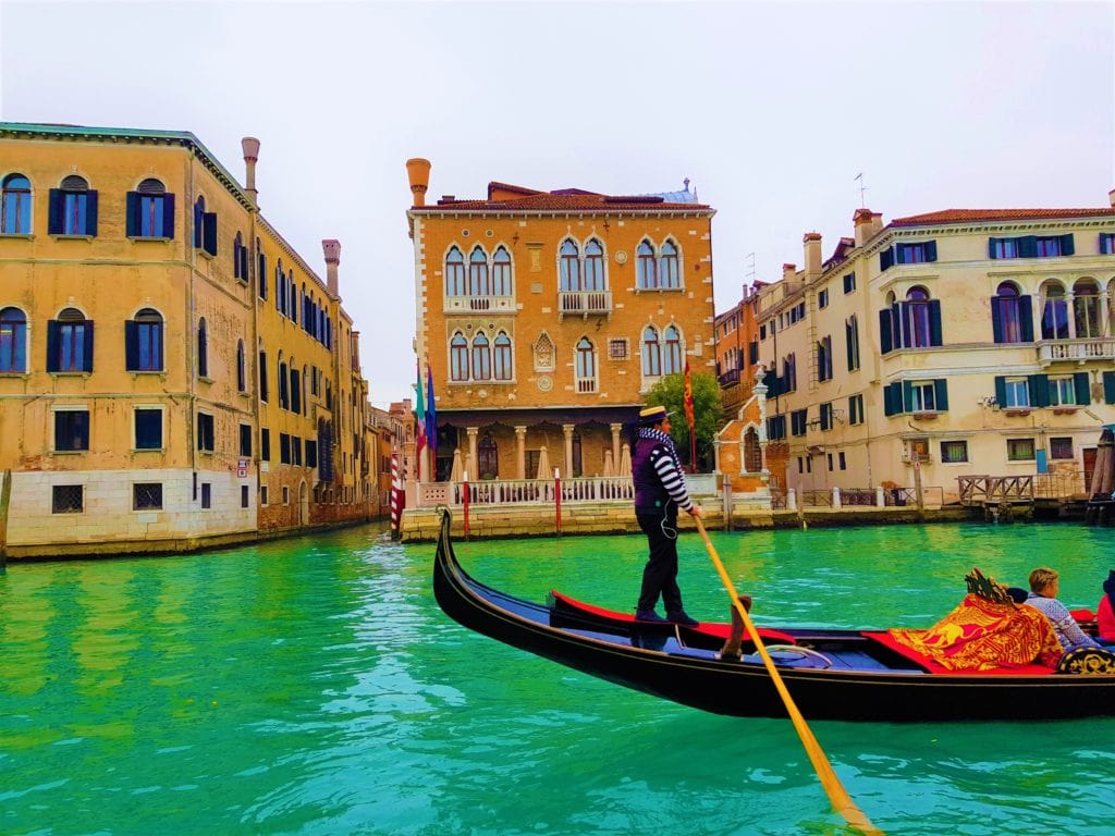 best time of year to travel to Venice Italy gondola