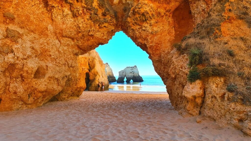 Praia dos Tres Irmaos Portugal 1