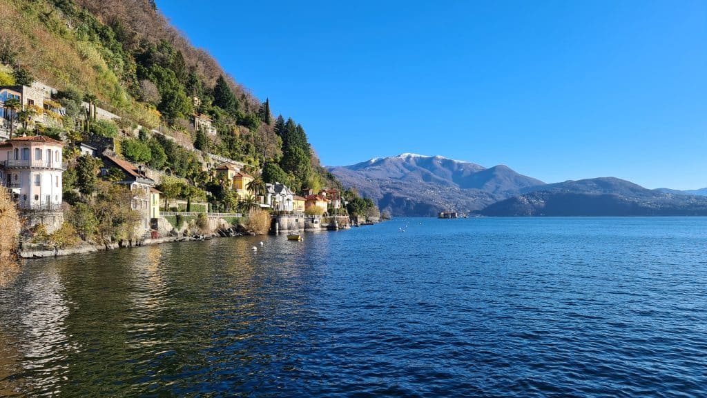 Cannero Riviera Lake Maggiore in winter tripilare 11 scaled