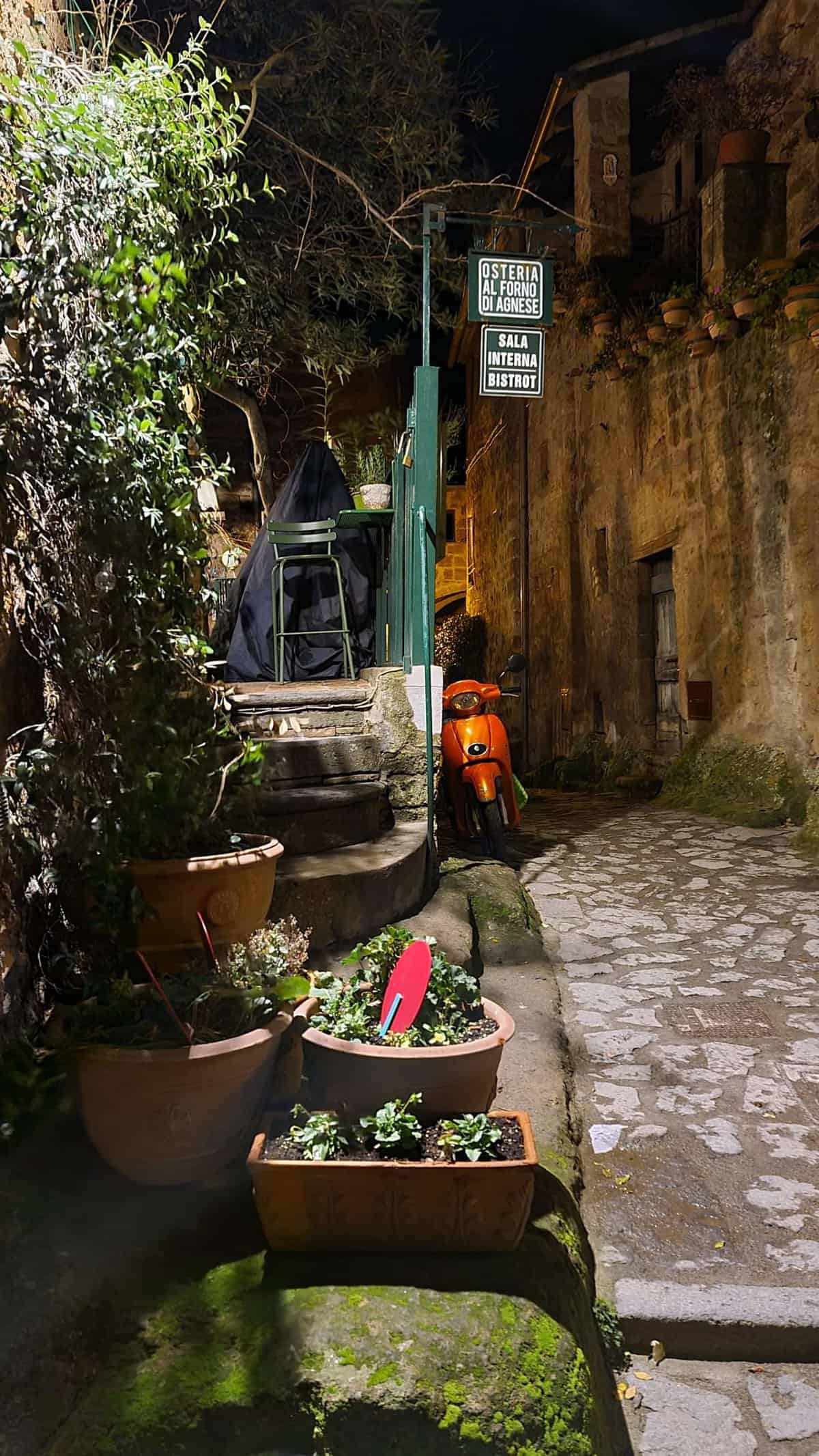 Civita di Bagnoregio Italy restaurants osteria al forno di agnese 20 scaled