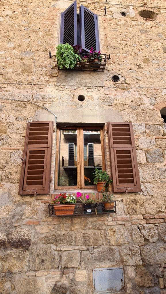 old town Tuscan village San Gimignano Italy things to do tripilare 2 1