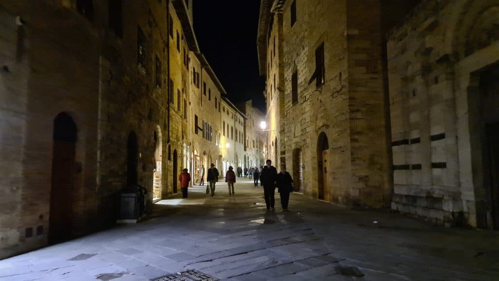 old town Tuscan village San Gimignano Italy things to do tripilare 24