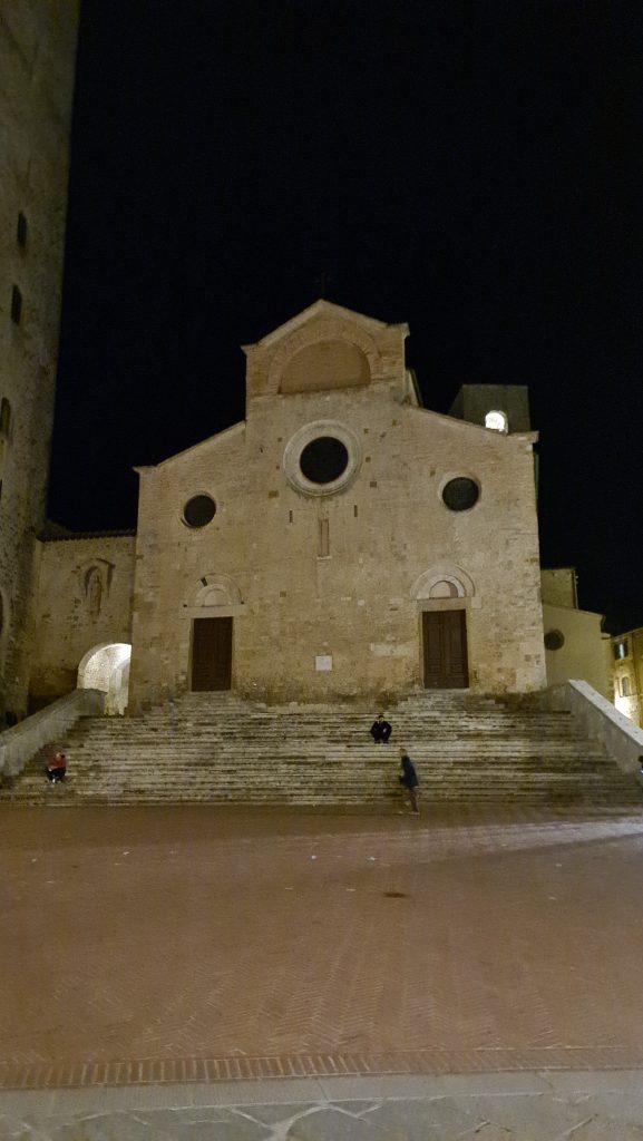 old town Tuscan village San Gimignano Italy things to do tripilare 36