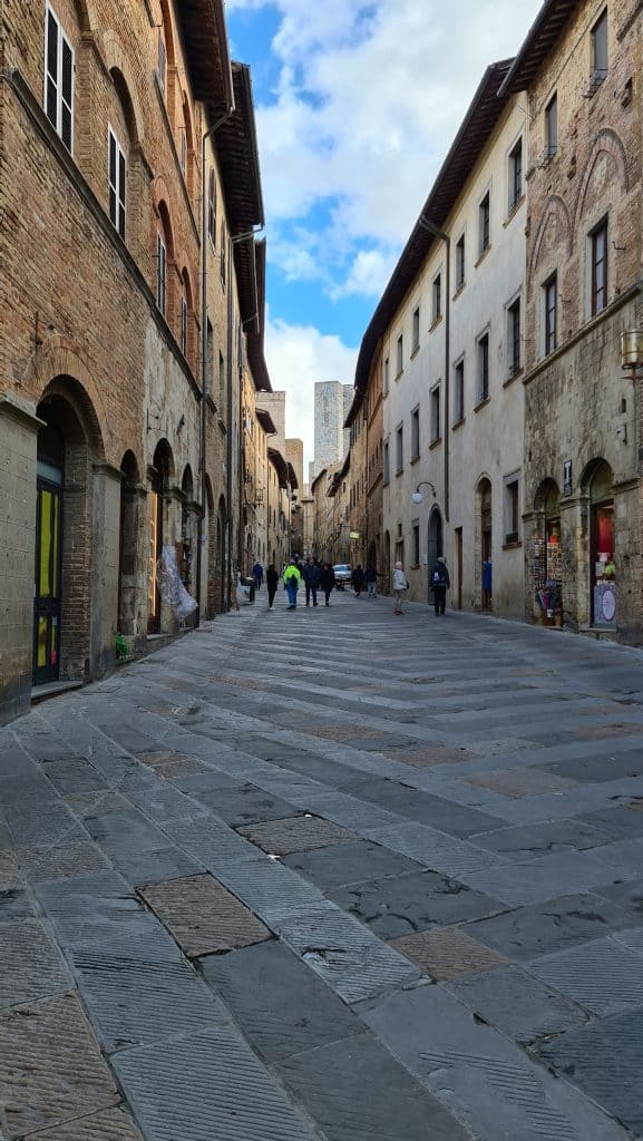 old town Tuscan village San Gimignano Italy things to do tripilare 7 1