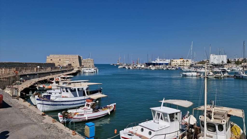 Crete things to do beaches Crete Heraklion venetian fortress harbour Tripilare 2