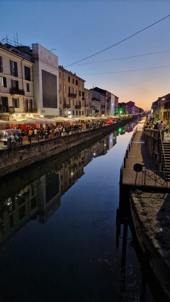 Milan Things to do by night The Navigli Naviglio Grande 7