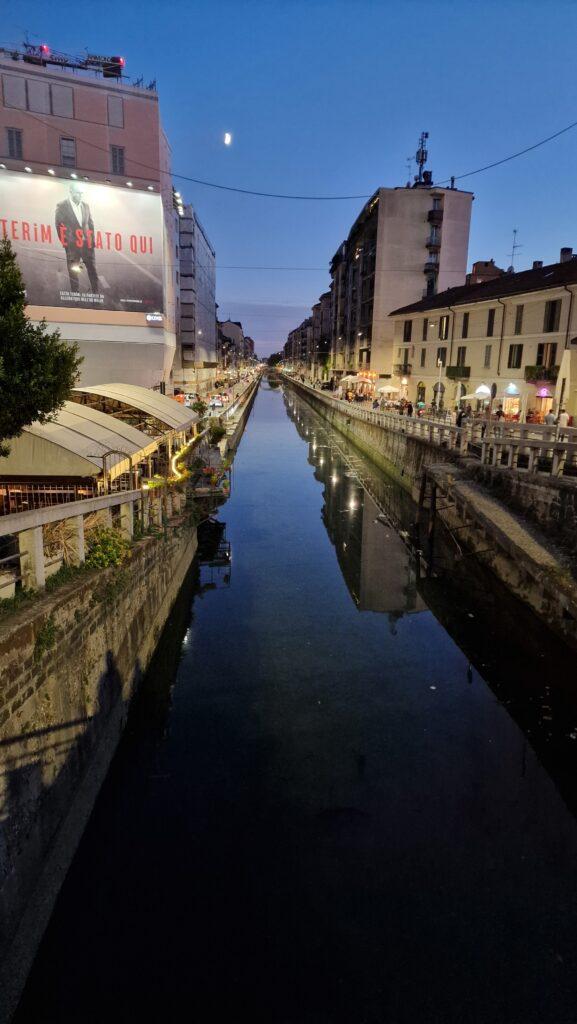 Milan Things to do by night The Navigli Naviglio Grande 8