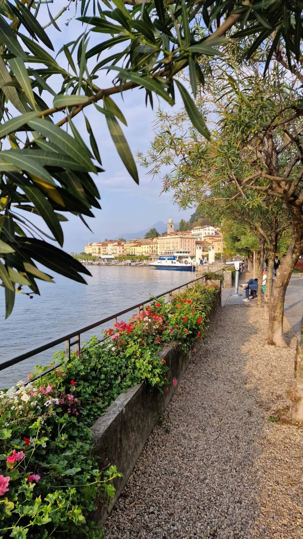 Italy Lake Como Bellagio things to do Europa Lakeside in autumn 7